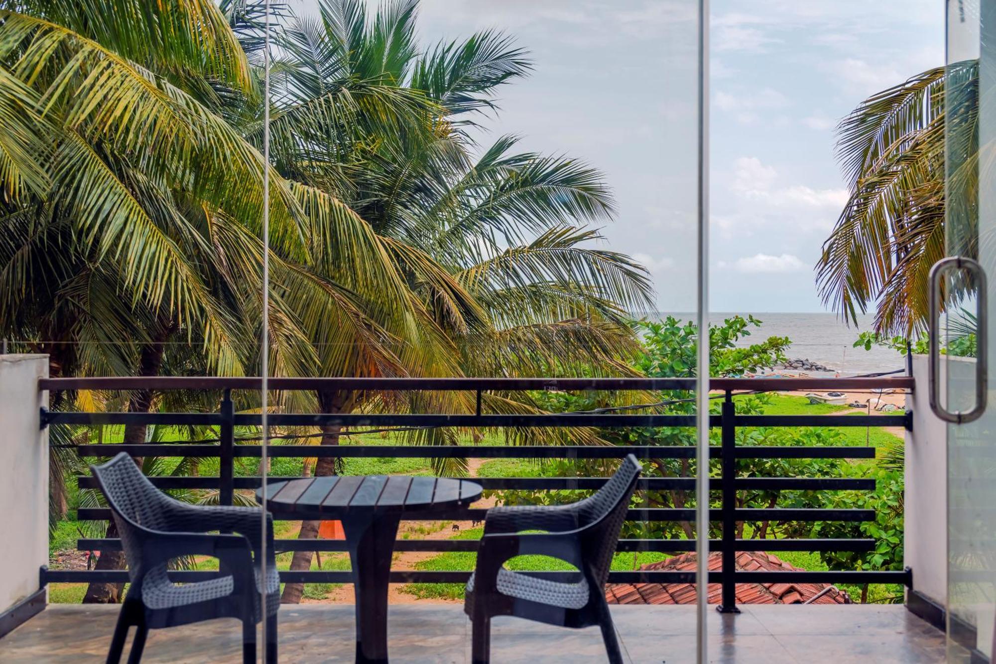 Beverly Beach Negombo Bagian luar foto